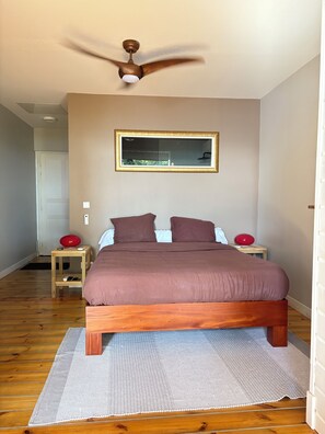 1 bedroom, free WiFi, bed sheets - Petit Paradis Lodge private beach, deck 70 m² & kayaks Pointe-Noire (Pointe-Noire)