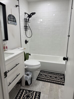 Unclassified image, 5 of 8, button - Cozy 2 Bedroom Home Near Hard Rock Stadium (Miramar)