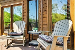 Terrace/patio - Mountain Views | Hot Tub | Arcade | 2 Masters on Main | Sleeps 6 | Gated Resort (Sevierville)