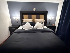 3 chambres, coffres-forts dans les chambres, bureau