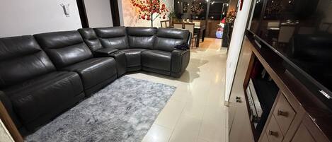 Smart TV, biblioteca de música, estéreo