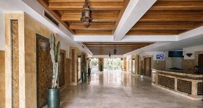 Luxury 2-bedroom Appartement with Pool Hivernage Marrakesh