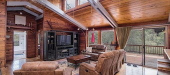 Breathtaking Cabin With Hot Tub Overlooking River