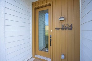 Exterior detail - High-Style Nash Escape • Chic Décor Close to Town (Nashville)