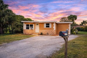 Exterior - GpL 3324 3 Bed 1 Bath (Fort Myers)