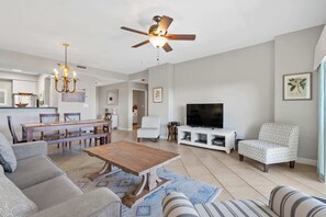 TV - Exclusive 2BR Condo with Beach Access (Miramar Beach)