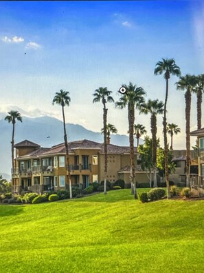 Exterior - Charming 2-bedroom villa on Golf Course in pleasant Palm Desert (Palm Desert)