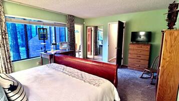 Desk, WiFi, bed sheets