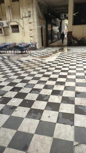 Front of property - La vie hotel  (Cairo)