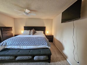 3 bedrooms, iron/ironing board, Internet, bed sheets - Delightful 3-bedroom house in Auburn perfect for your getaway (Auburn)