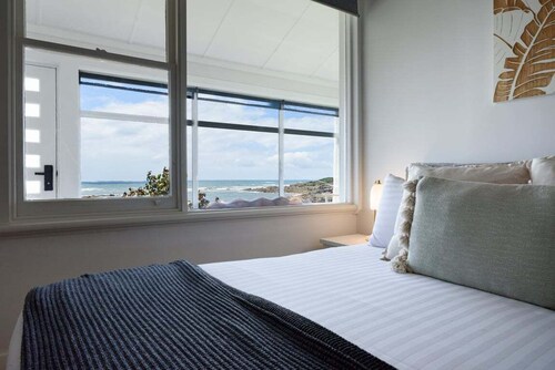Coastal Luxury with Bass Strait Views