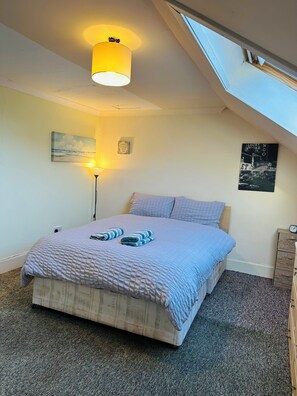 WiFi, bed sheets - The Nest Retreat (Glasgow)