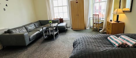 WiFi, bed sheets