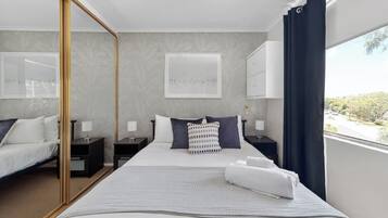 2 bedrooms, iron/ironing board, free WiFi, bed sheets