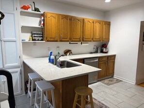 Fridge, microwave, oven, stovetop - A Touchdown Location for the Draft (Pittsburgh)