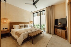 4 bedrooms, desk, iron/ironing board, WiFi - Luxe Villa 10p, Grill, 2 Private Pools w/Concierge (Tulum)