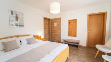 Soundproofing, free WiFi