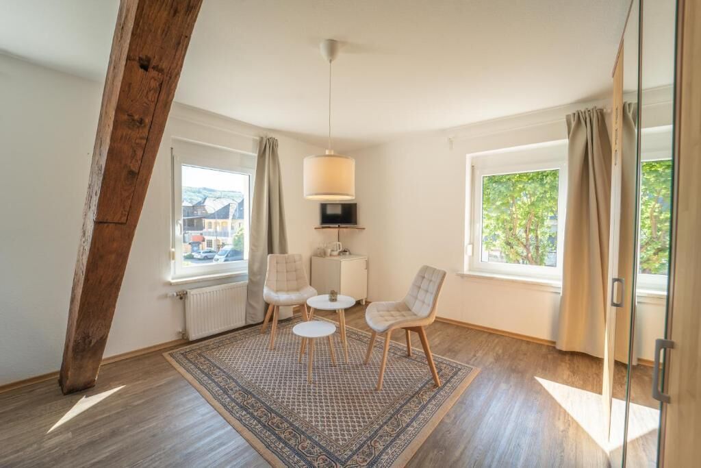 Comfort Double Room, City View | Living area