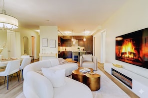 Presidential Penthouse, 3 Bedrooms, City View | Living area - Skyline Penthouse - CN Tower Downtown (Toronto)