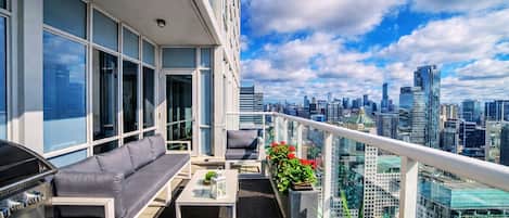 Presidential Penthouse, 3 Bedrooms, City View | Balcony