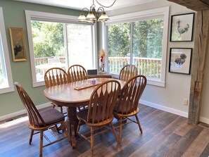 House - Applegate Riverside Retreat (Jacksonville)