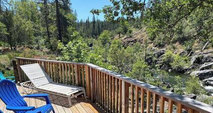 Applegate Riverside Retreat