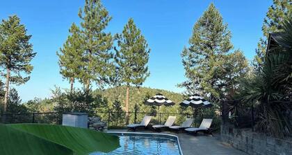 Jacksonville Mountain Retreat