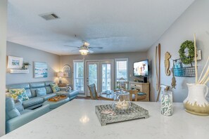 Smart TV, DVD player - Sea-Esta - Short Walk to Beach, Breezy Balcony, Resort Pool & Snowbirds Welcome (Pensacola)