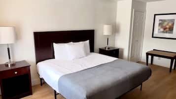 Classic Single Room | Desk, laptop workspace, free WiFi