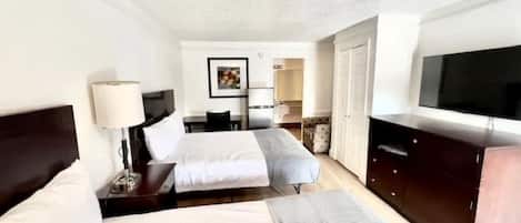 Classic dubbelrum | Skrivbord, arbetsyta för laptop och gratis wi-fi