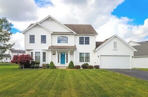 Exterior - Spacious 4-bedroom house with Pool in Suburban Rochester (Rochester)