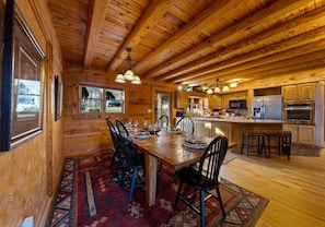 Dining - Lakeside Lodge| Pet-Friendly| Lake Lodge with Hot Tub (Sherrills Ford)