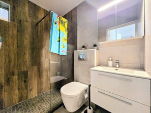 Towels, toilet paper - Ti vague apartment (Les Trois-Îlets)