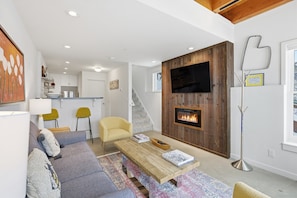 Smart-TV, Kamin