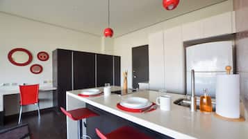 Club Studio, Balcony, City View | Private kitchen | Coffee/tea maker