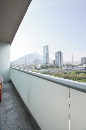 Estúdio, sacada, vista para a cidade | Vista da sacada