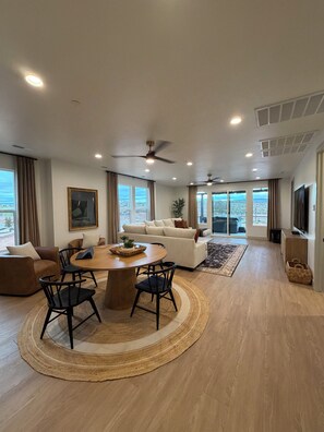Interior - Sol Haven Washington, Utah (Washington)