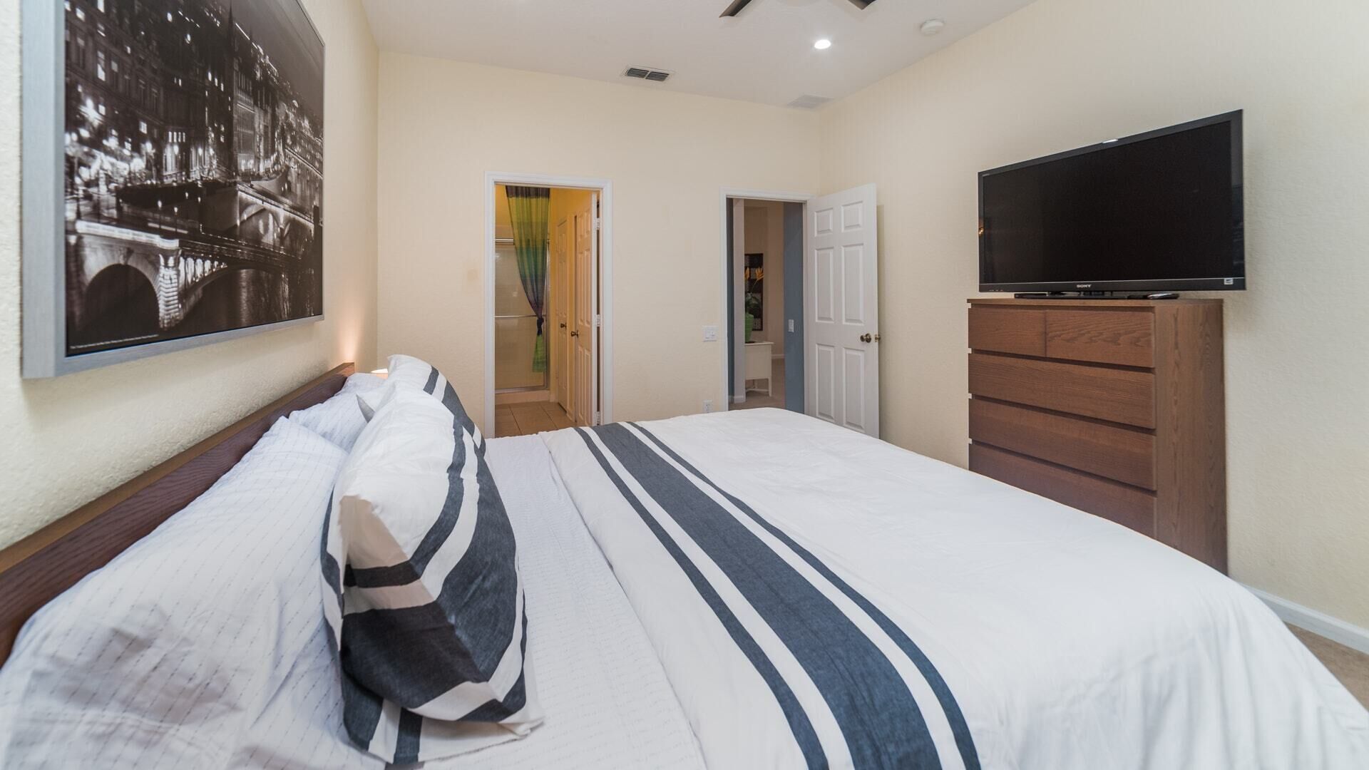 Talo (3 Bedrooms) | 3 makuuhuonetta, silitysrauta/-lauta, vuodevaatteet