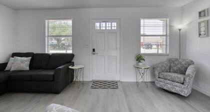 Coquina Cabana With Fenced Yard and Adorable Decor