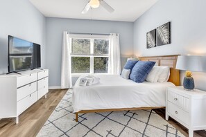 Apartament (2 Bedrooms) | 2 dormitoris, planxa i posts de planxar i roba de llit