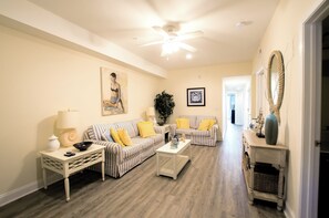 Interior - Coconut Grove - 403 (North Myrtle Beach)