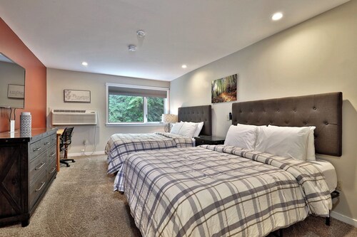 Cozy Hotel Room Style Studio Condo With Pool