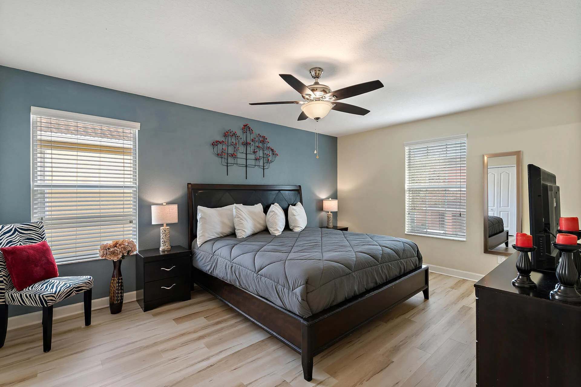 Talo (6 Bedrooms) | 6 makuuhuonetta, silitysrauta/-lauta, vuodevaatteet