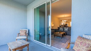 Nhà (2 Bedrooms) | Nội thất