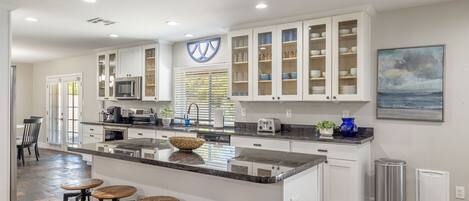 House (5 Bedrooms) | Private kitchen