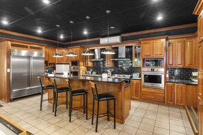 Interior - Cool Goose Landing Private Dock Large Deck Game Room 61 (Cadiz)