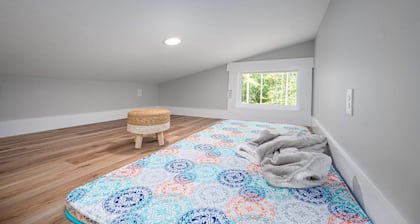 Cozy Beehive Treehouse