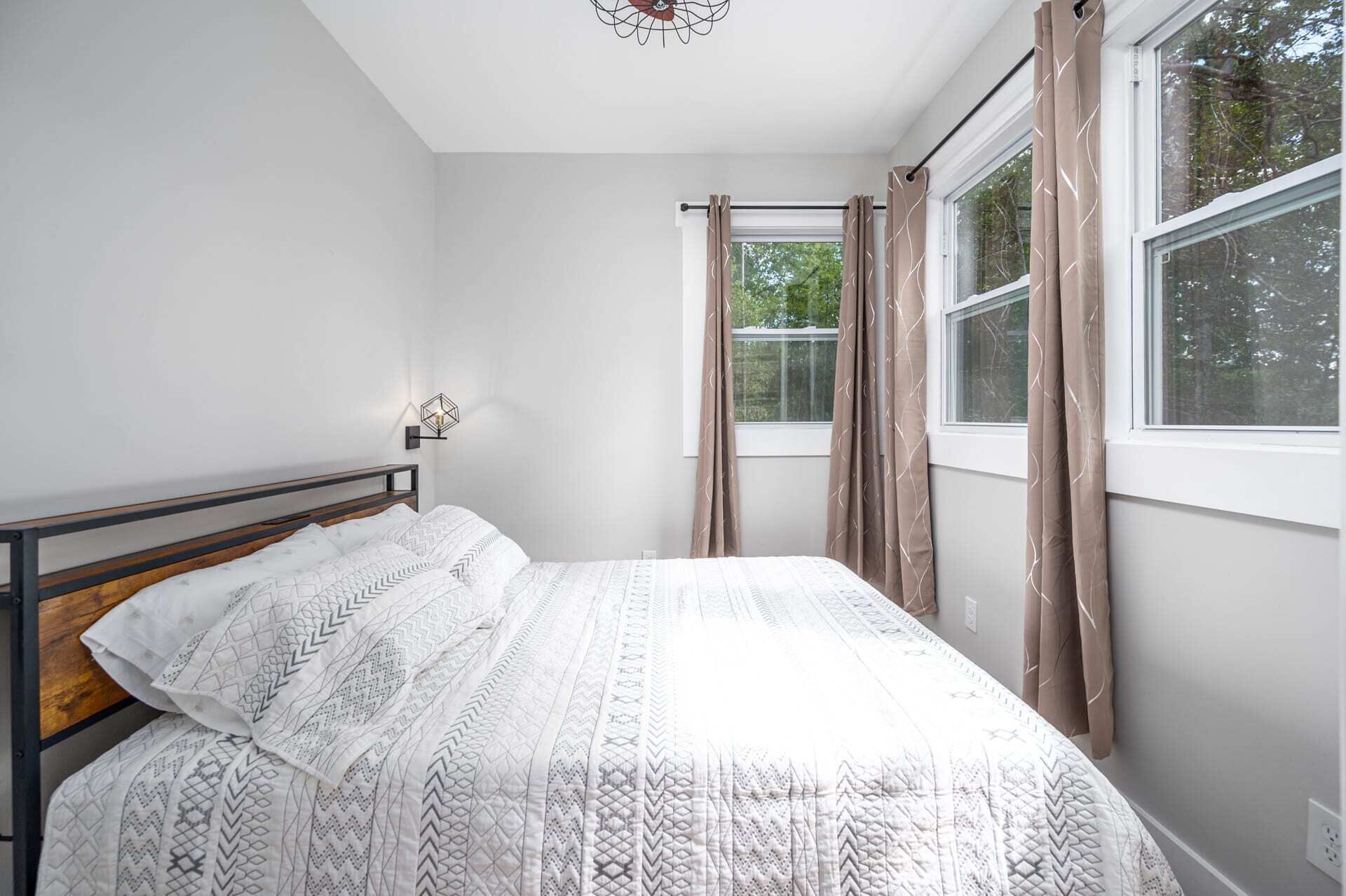 Studio (1 Bedroom) | 1 bedroom, bed sheets