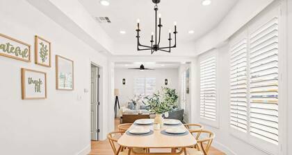 Cozy Retreat Near Downtown Perfect for Families