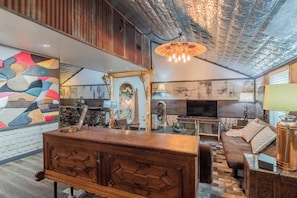 TV - Our Symphony Downright Comfort's Musical Casita (Comfort)